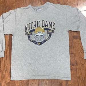 Russell Athletic Notre Dame Fighting Irish Long Sleeve Tee‎ – Grey